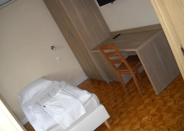 Inn Lavender - Restauracja I Goscinne *